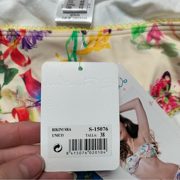NWT Floral Bikini Bottom size Medium - Picture 7 of 7